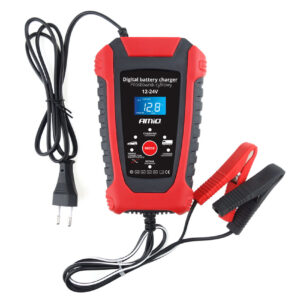 Digitalni polnilnik avtomobilskih akumulatorjev 6A/3A, 12V/24V